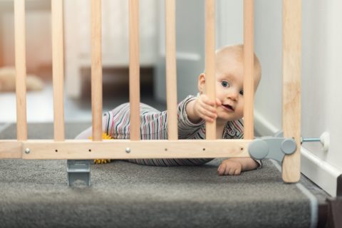 La barrière de sécurité bébé pour les escaliers